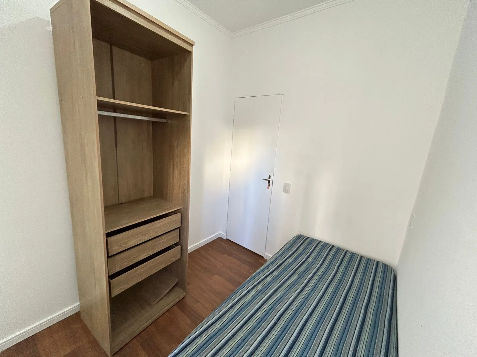 Quarto espaçoso