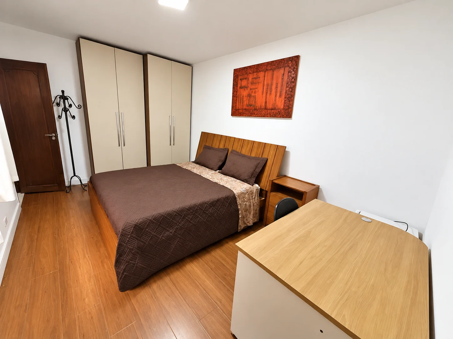 Quarto privativo completo do Coliving Brooklin